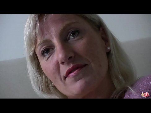 ❤️ A 'mhàthair a tha sinn uile fucked ... Lady, giùlan fhèin! ❤  Porno  leinn  ﹏